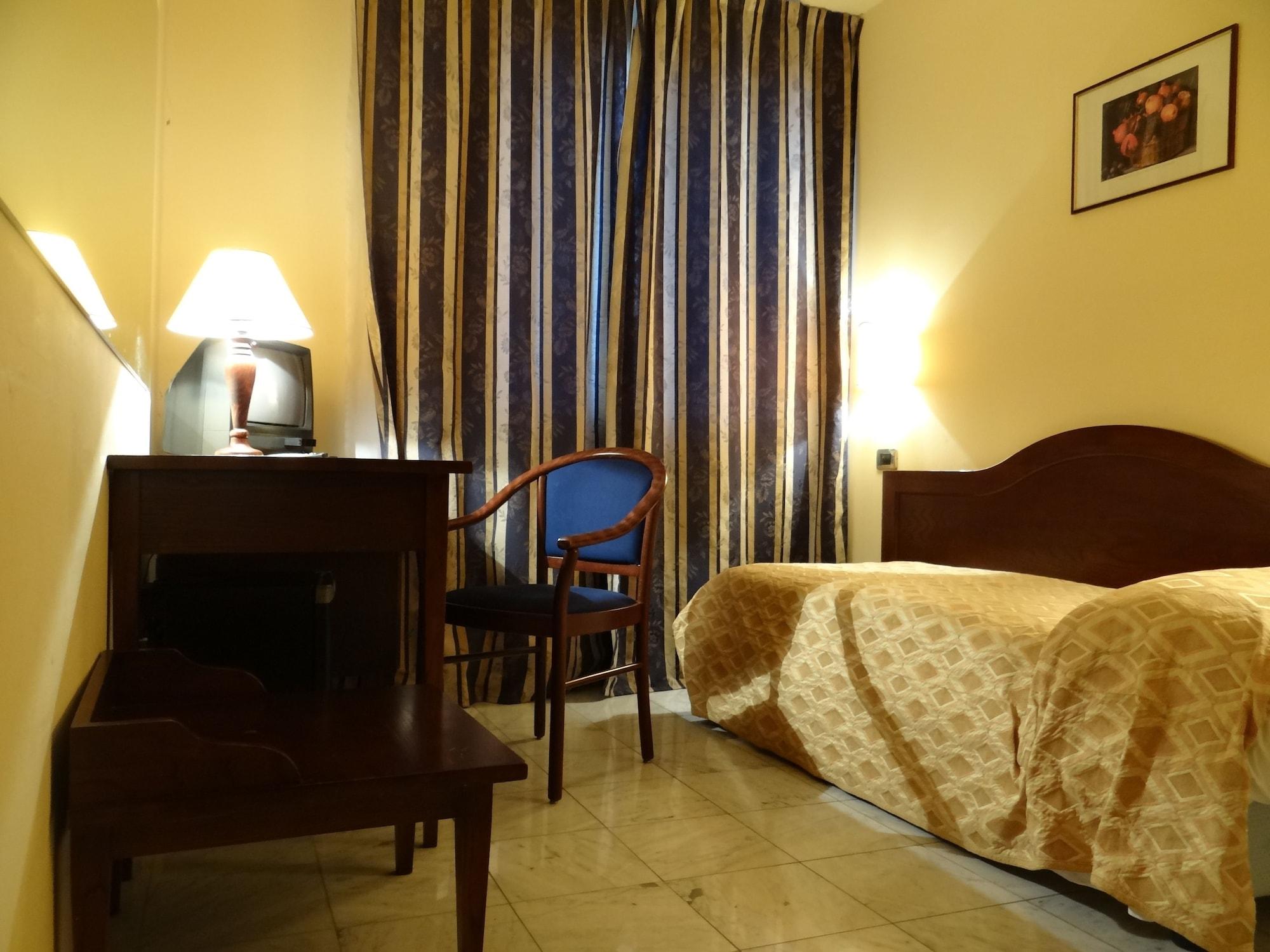 Hotel Albatros Calenzano Kültér fotó
