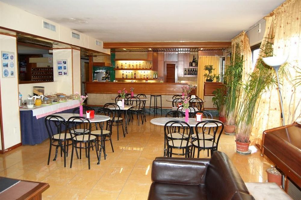 Hotel Albatros Calenzano Kültér fotó