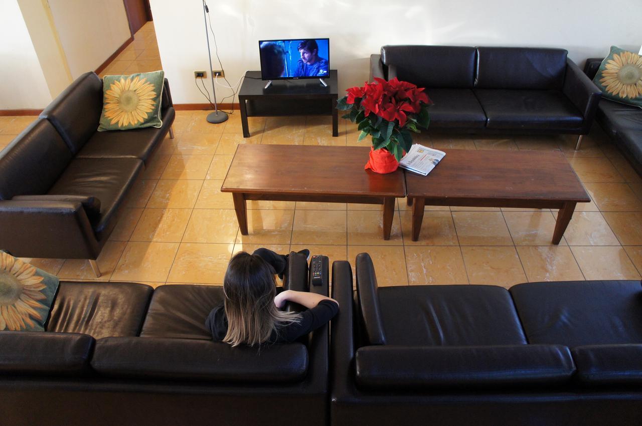 Hotel Albatros Calenzano Kültér fotó