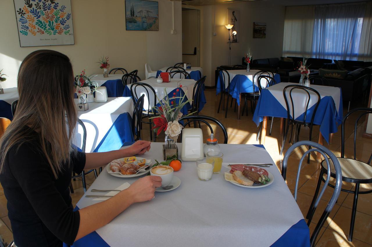 Hotel Albatros Calenzano Kültér fotó